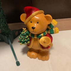 電飾ライト付きクリスマスツリー
&陶器のくまさんの画像