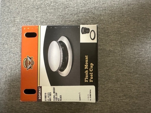 ハーレータンクキャップ