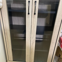 食器棚の画像