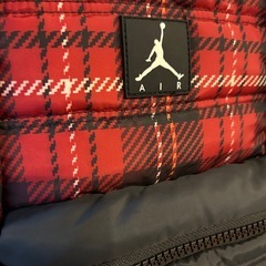【新品未使用タグ付き】エアジョーダン　リュック　赤　チェック柄　NIKEの画像