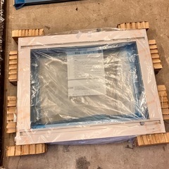 [新品未開封]手すり丸棒(白)、内装用窓、扉など　1個=300円～1000円の画像