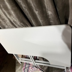 折りたたみパソコンデスク+椅子の画像