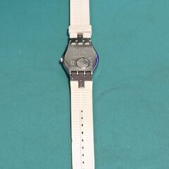 ⚠️～10/28まで  17000円⇒10000円　SWATCH (スウォッチ) 腕時計 IRONY アイロニー  レディース ホワイト/ピンク 国内正規品 中古品 の画像