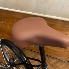 【10月末まで防犯登録無料！】20インチ折りたたみ自転車　6段 カゴ付きの画像