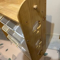 オシャレな木製　おもちゃ棚　　収納棚　の画像