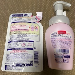 ビオレ　メイクも落とせる洗顔料　本体　つめかえ用　泡タイプの画像