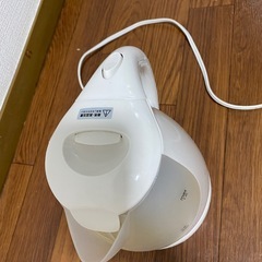 【予約済み】 電気ケトル（1.2L）差し上げます！すぐ使えますの画像