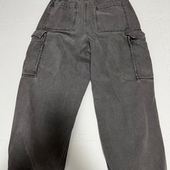GU デニムスーパーワイドカーゴパンツ　グレーの画像