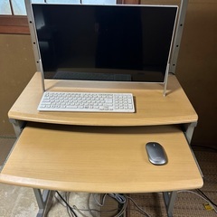 パソコンデスクの画像