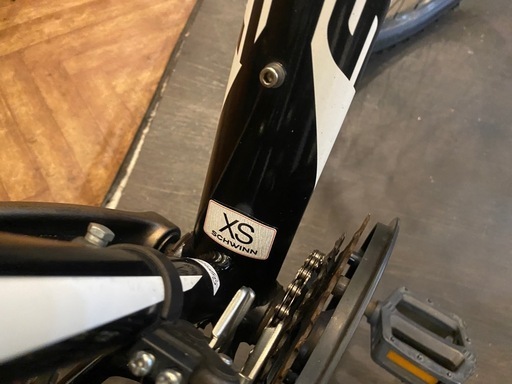 【10月末まで防犯登録無料！】SCHWINN マウンテンバイク　XS 26インチ
