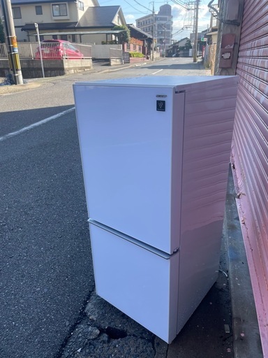 北九州市内配送設置無料　保証付き シャープ SHARP 冷蔵庫 （137L・つけかえどっちもドア） 2ドア クリアホワイト SJ-GD14C-W