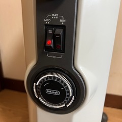 【美品】デロンギ オイルヒーター HJ0812 暖房 8〜10畳 省エネ 静音 乾燥しにくい 安全設計 イタリア製 Delonghiの画像