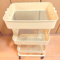 IKEA ワゴン　の画像