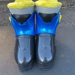 子供用スキー３点セットの画像