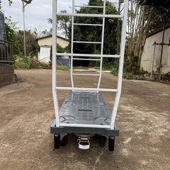 6輪台車 フットブレーキ付きW1260×D425×H1520mm 台車　引取限定
の画像