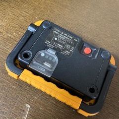 充電式 投光器 ポータブルライト ジャンクの画像