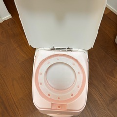 アップリカ、おむつ
ゴミ箱の画像