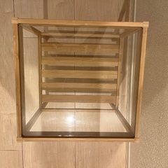 IKEA ガラスサイドテーブルの画像