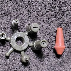 （J-953)　ガスライター用ガス（中古）*引取り限定(加古川市　鶴林寺前）の画像