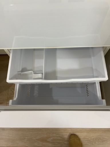 【製氷機付き?】HITACHI 3ドア冷蔵庫　375L 2019年製