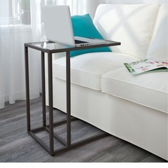 IKEA サイドテーブルの画像