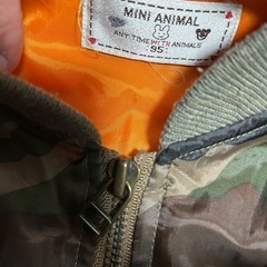 迷彩柄　キッズ　男子兼用　95cm  アウター　ジャンバー　上着　子供服の画像