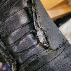 SALOMON スノーボードブーツの画像