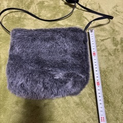 ショルダーバッグの画像