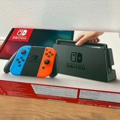 Nintendo Switch 本体 赤/青　ソフト付きの画像