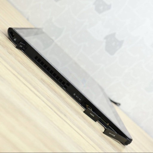 最上級　高速　富士通 core 6世帯i7＋メモリ8GB +SSD128GB