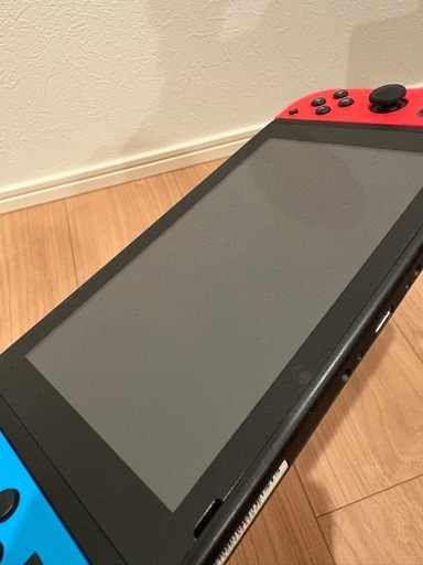 Nintendo Switch 本体 赤/青　ソフト付き