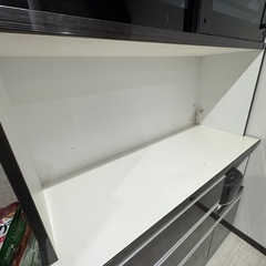 食器棚の画像