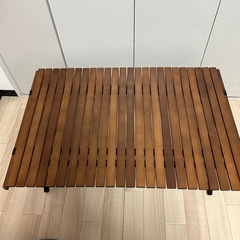 キャンプ　ロールテーブル　の画像