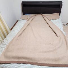 高級カシミロン毛布■スマホ毛布、勉強、編み物、パソコンの画像
