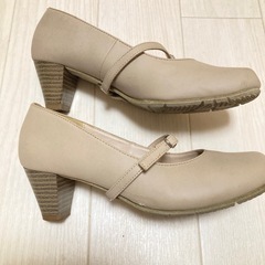 ベネビス　ストラップパンプス　21.5の画像