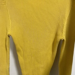 薄手ニットの画像