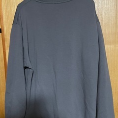 美品✨GUスウェットの画像