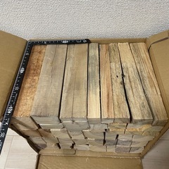 薪　80サイズ　21センチ　キャンプ　焚き火　BBQの画像