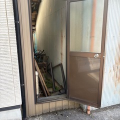 勝手口ドアの画像