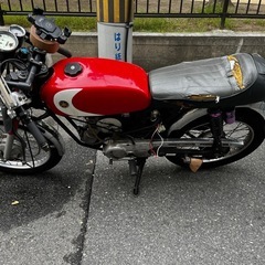 YB-1
の画像