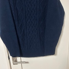 GU ケーブル編みニット　セーター　ネイビーの画像