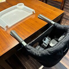【Inglesina】ベビーチェア　テーブル付きの画像