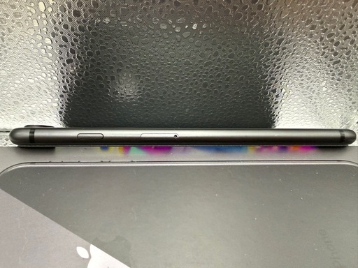 【※受け渡し決定済】【海外版】【訳あり美品】iPhone 8 plus 256GB 北米版