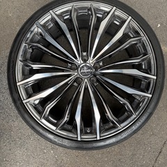 30系アルファードヴェルファイア向けタイヤホイールセット　22インチKranze Felzen358evo Nitto invo の画像