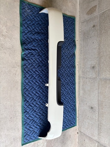 ハイエース 200型　リアバンパー　ドアカバー