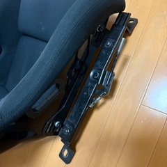 フェアレディZ　z33フルバケシート　レールポン付の画像