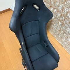 フェアレディZ　z33フルバケシート　レールポン付の画像