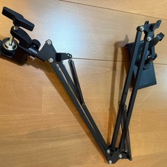 タブレットアーム 睡眠 ベッド用 テーブルサイドで使うの画像