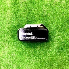 ♦️極美品♦️マキタ純正18v・BL1860B・6.0A バッテリー残量表示付の画像