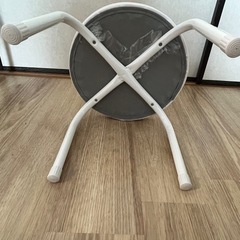 にとり　スツール椅子の画像
